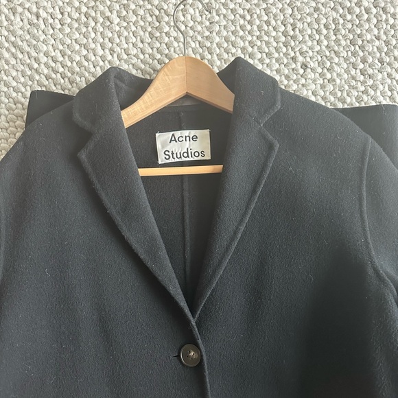 Acne Studios Single-Breasted Wool Coat - Women’s Size 36 (US4) - Picture 9 of 9